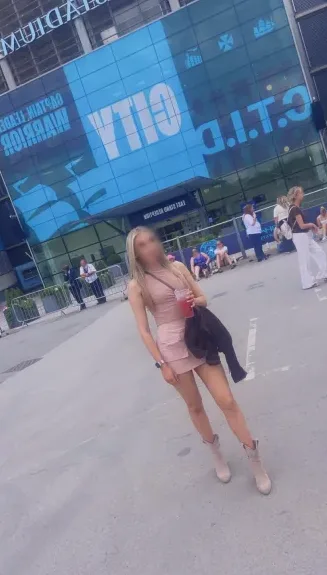 Antonia, 28