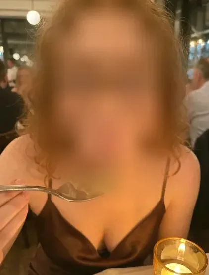 Carina, 25