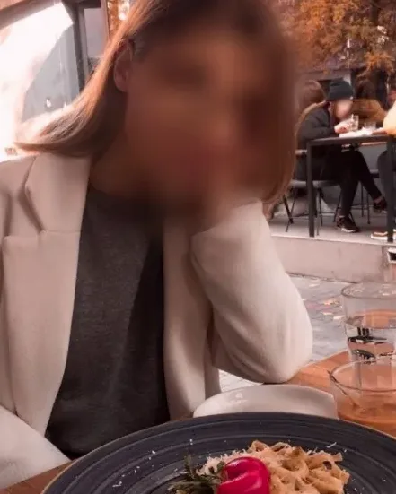 Juliane, 37