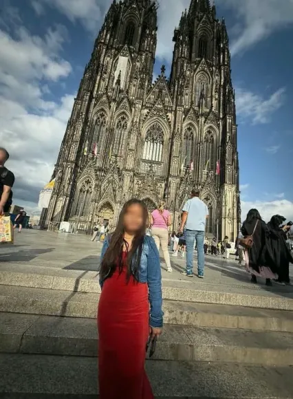 Kim, 22