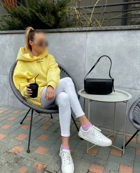 Kira, 35
