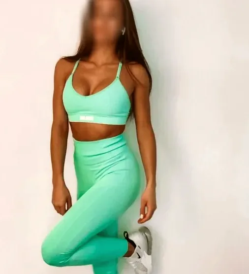 Lotta, 25