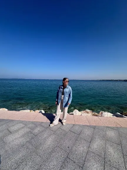 Nadja, 29