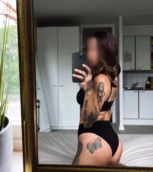 Romy, 27
