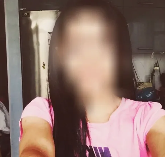 Romy, 33