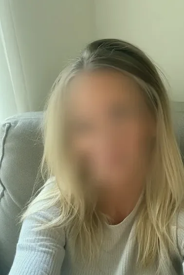 Yvonne, 36